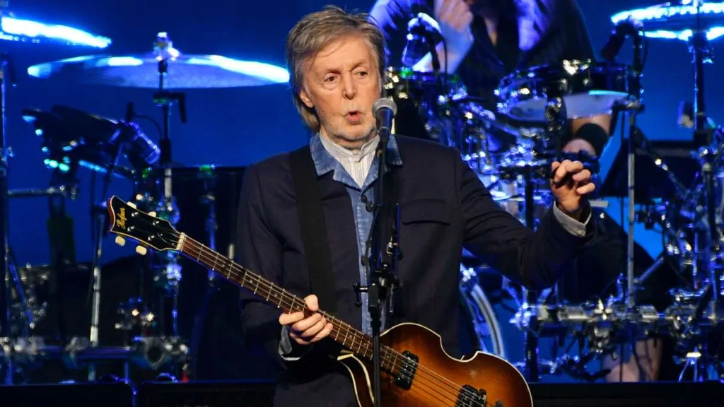 Paul Mccartney (1)