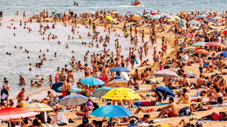 Turistas Ciudades Decepcionantes