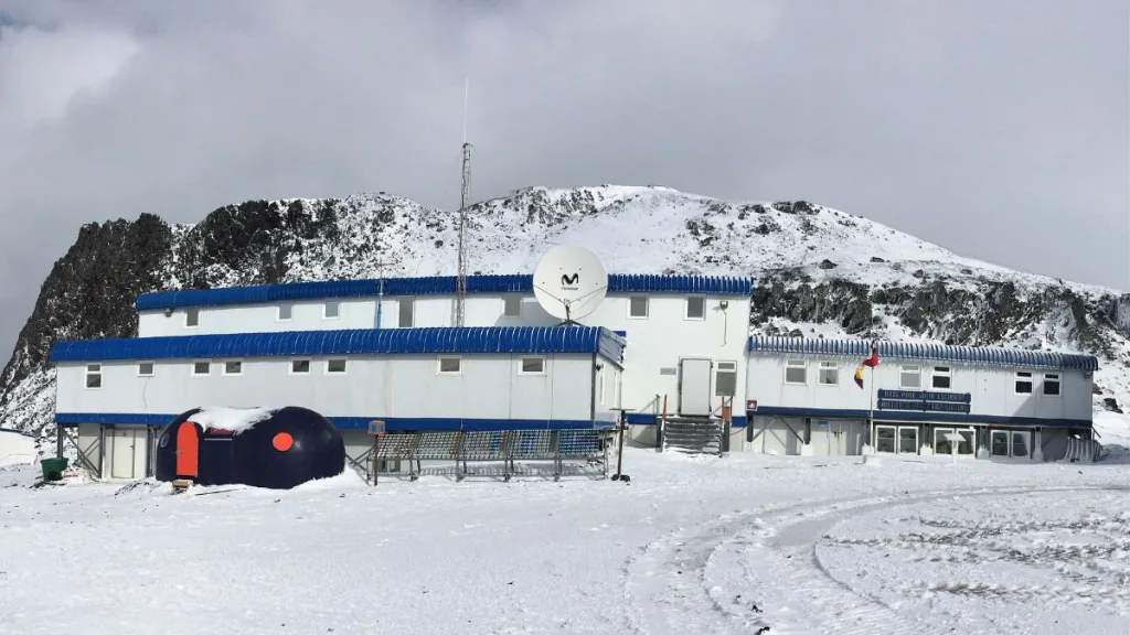 Antartica Base Profesor Julio Escudero