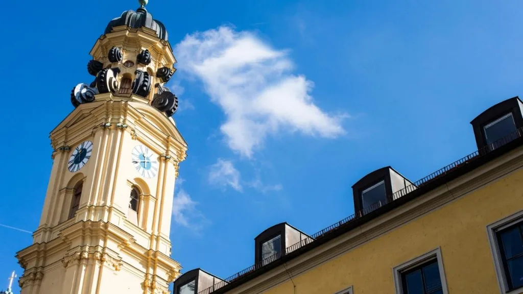 Conclave Humo Balnco