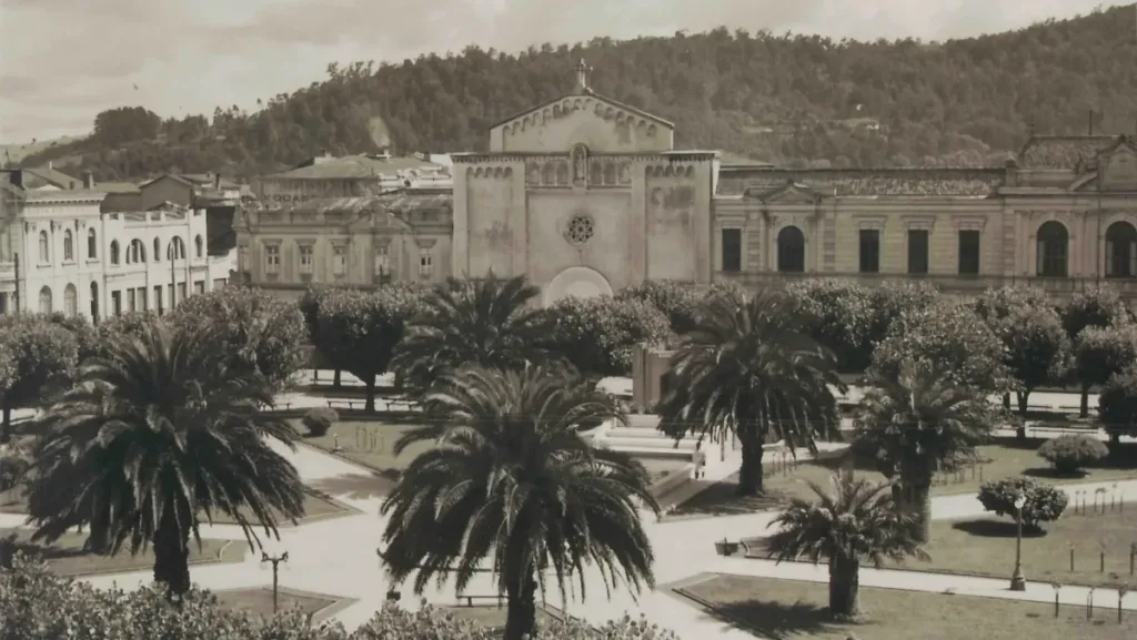 Enterreno Plaza de Armas