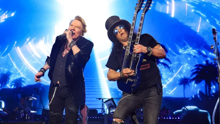 GUNS N ROSES