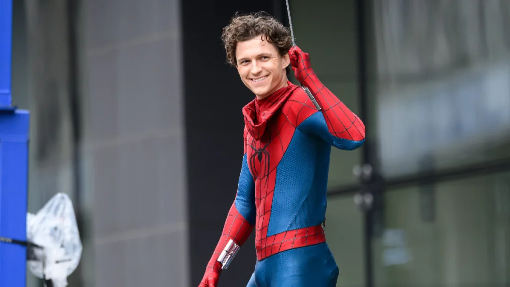 Tom Holland (1)