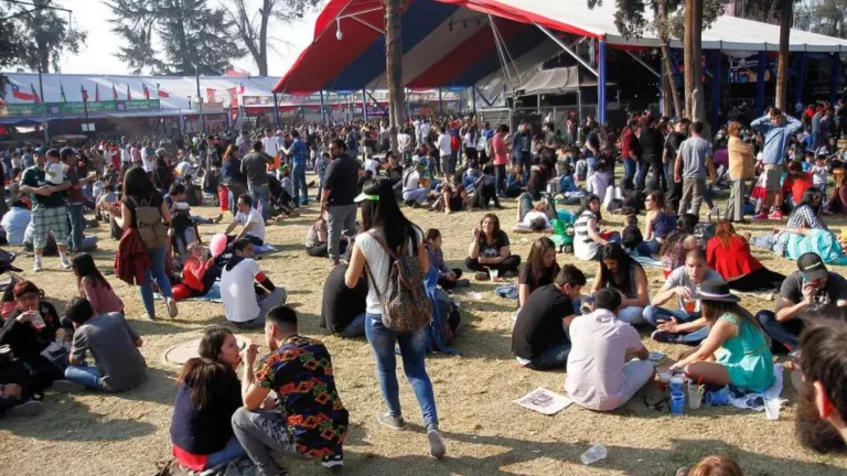 Fiestas Patrias, fondas