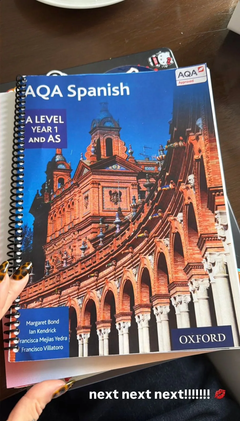 Dua Lipa Exámen Español