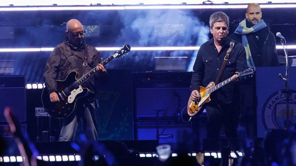 Paul Bonehead Arthurs Oasis