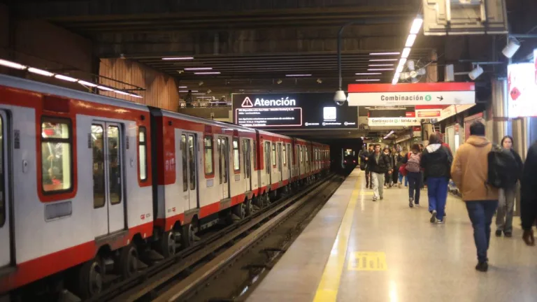 Metro De Santiago 2