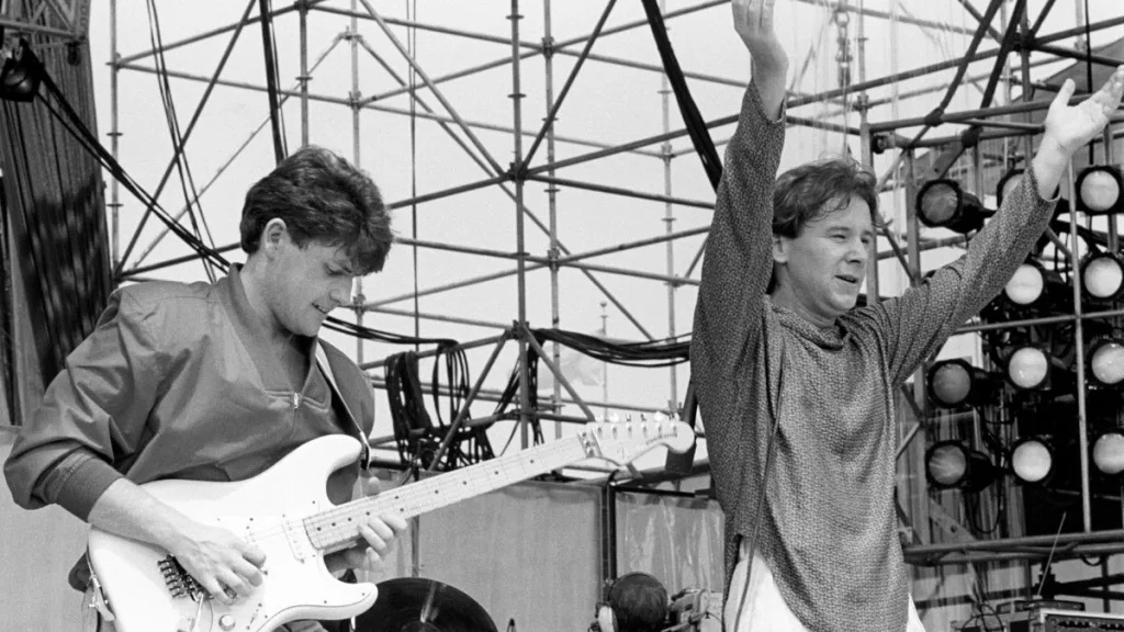 Charlie Burchill, Simple Minds