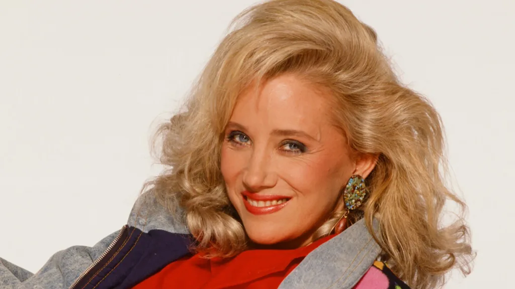 Sally Kirkland