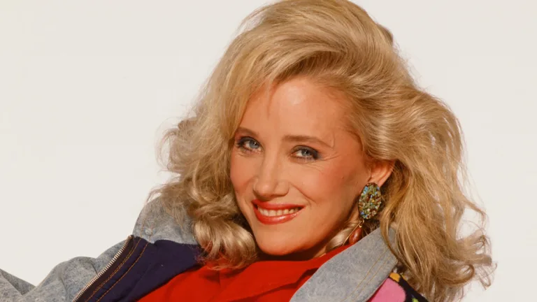Sally Kirkland