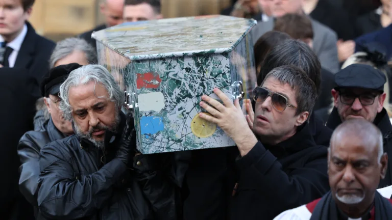 Gary _Mani_ Mounfield