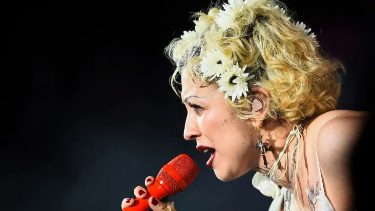 Mon Laferte, Wrapped 2025