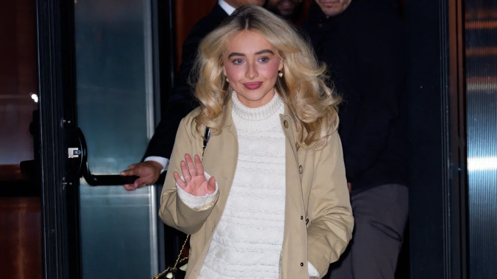 Sabrina Carpenter (1)