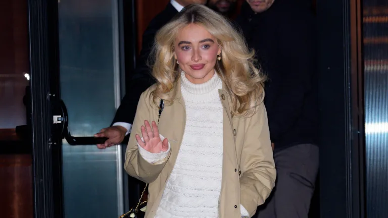 Sabrina Carpenter (1)