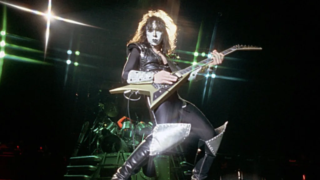 Vinnie Vincent Kiss