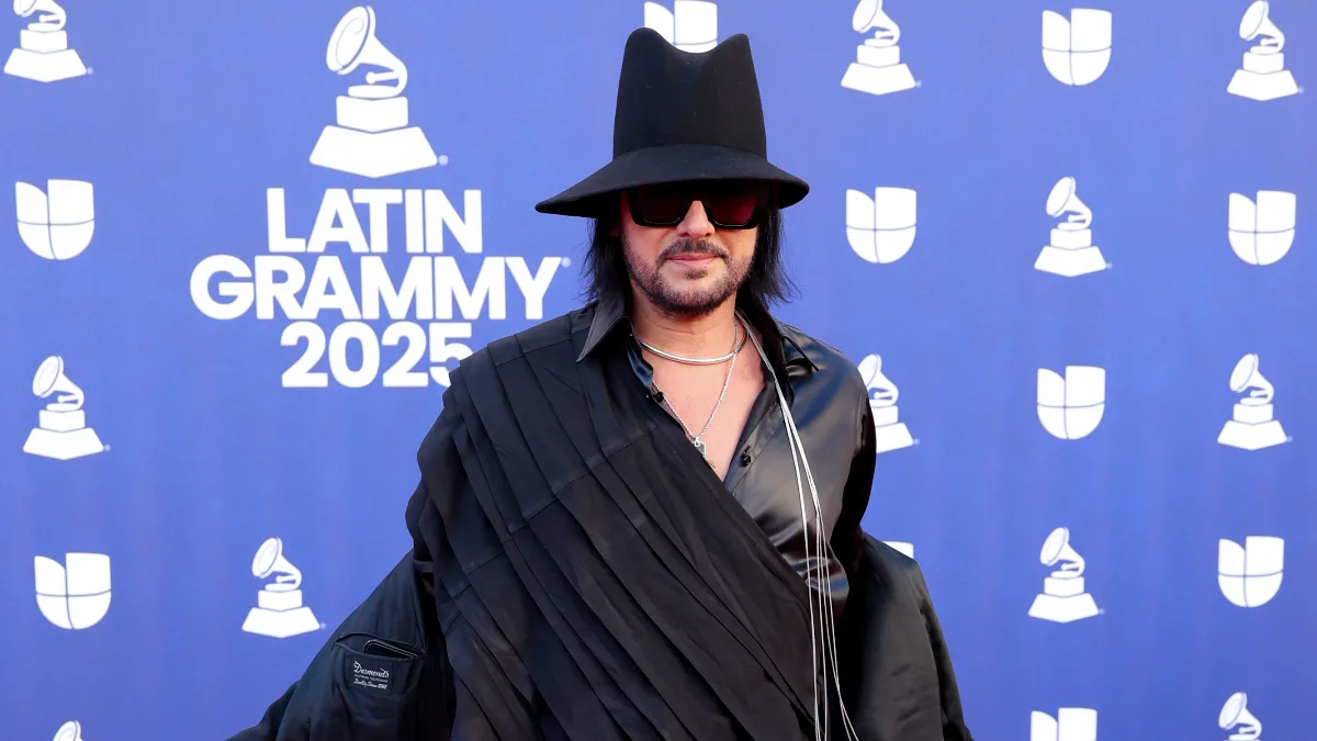 Beto Cuevas estrena “De Volver a Comenzar” y adelanta su próximo álbum 'Respira'