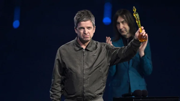 Noel Gallagher, Oasis