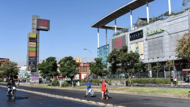 Comercio Chile feriado 1 de mayo