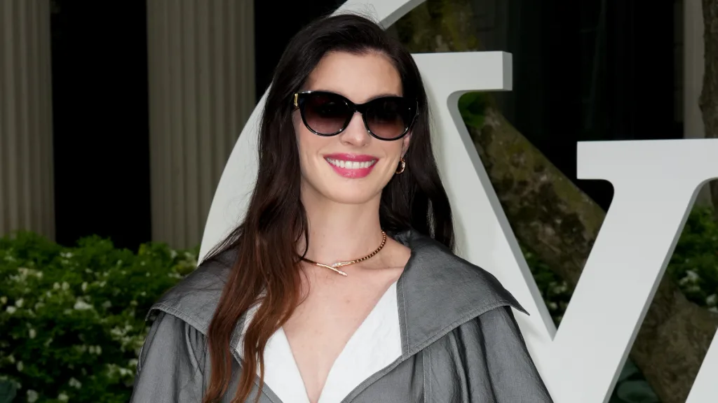 Anne Hathaway