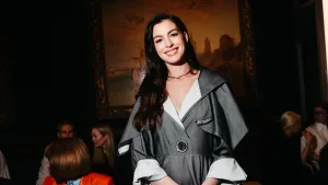 Anne Hathaway (1)