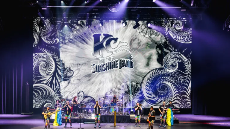 KC And The Sunshine Band (1)