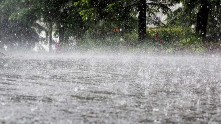 Lluvia En Santiago
