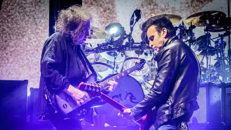 Robert Smith Simon Gallup The Cure