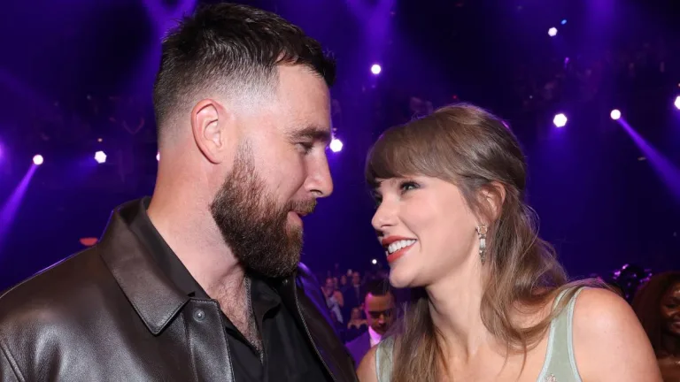 Taylor Swift Travis Kelce 3