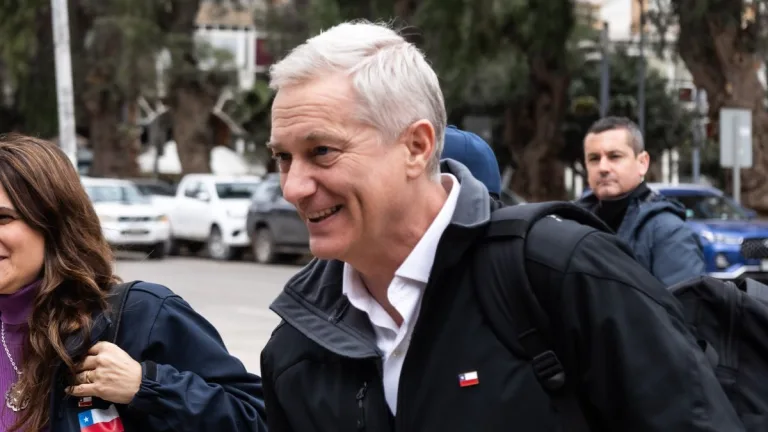 Aprobación Del Presidente Kast