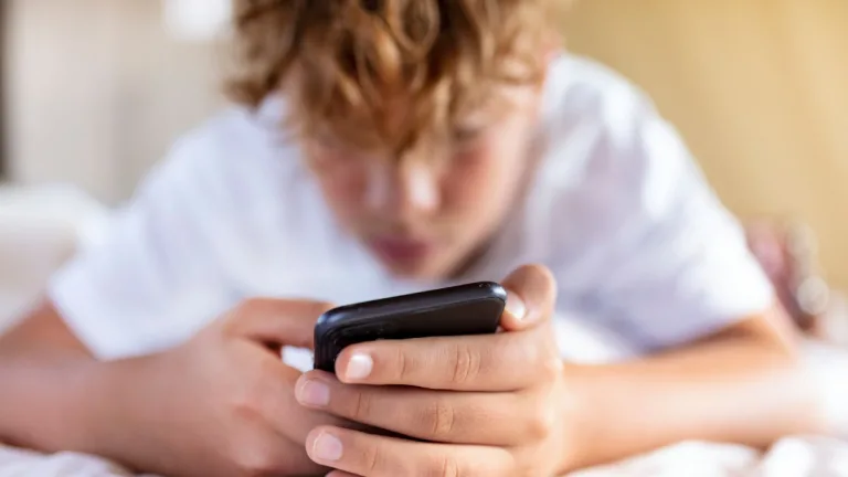 Adolescente Redes Sociales