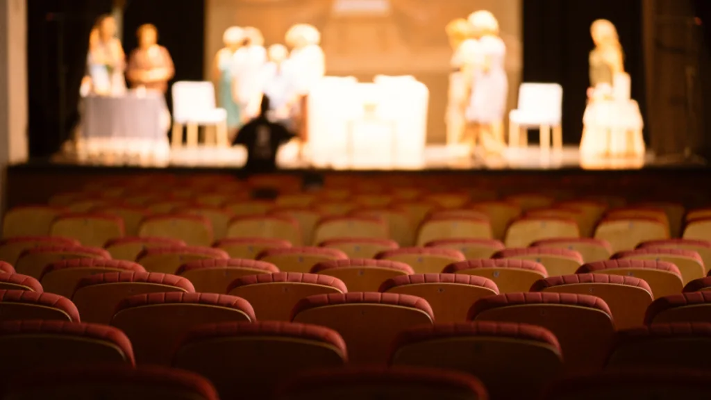 Cine (49)