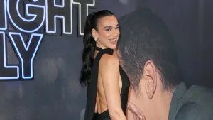 Dua Lipa (2)
