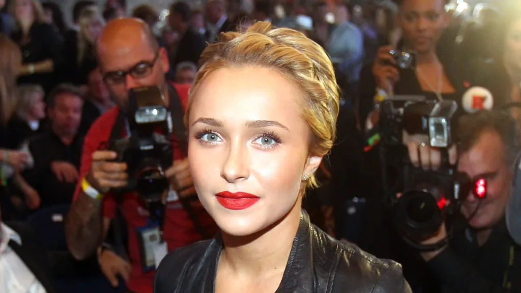 Hayden Panettiere (3)