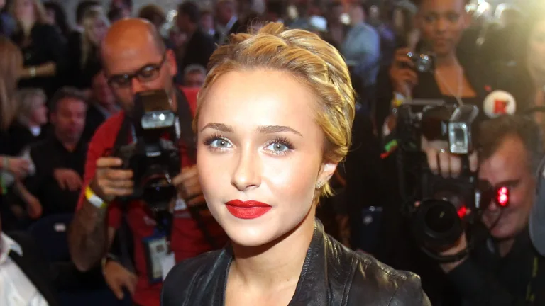Hayden Panettiere (3)