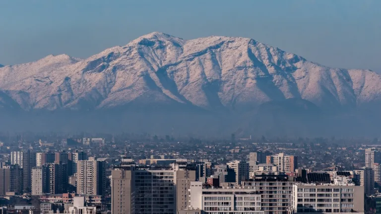 Cordillera De Los Andes Está Subiendo