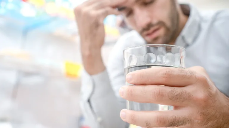 Beber Agua Para La Resaca