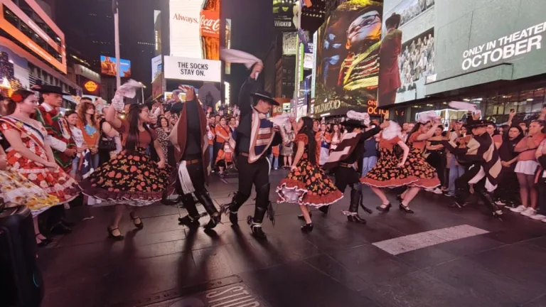 Comunidad Chilena En Times Square