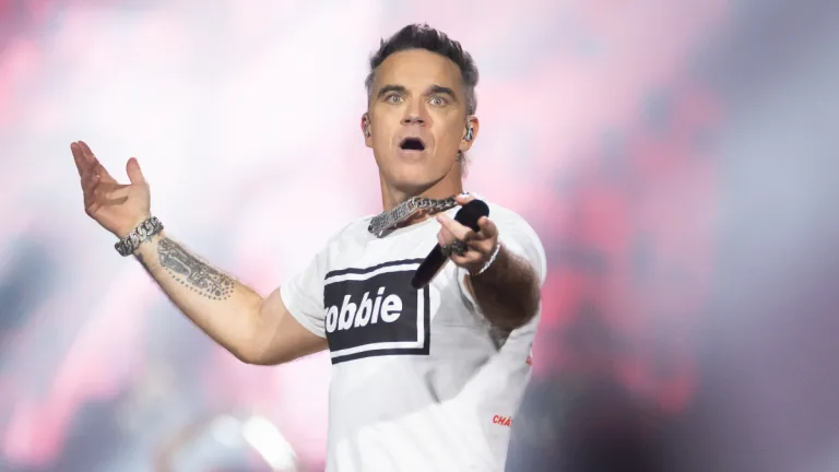 Robbie Williams (6)