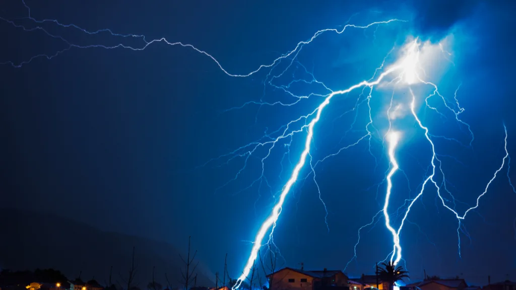 Tormenta Eléctrica