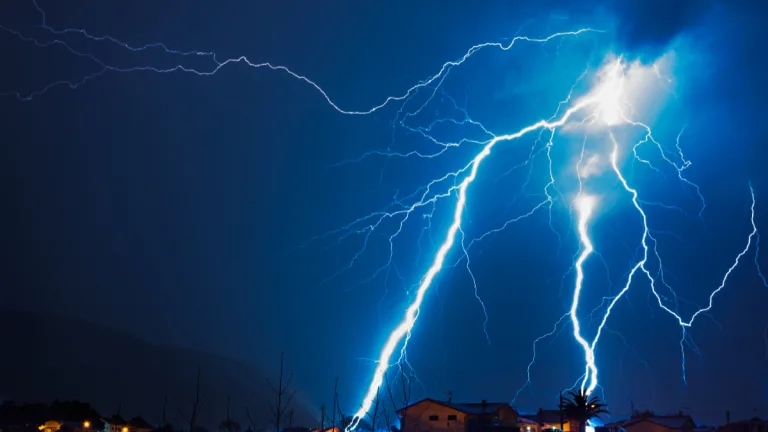 Tormenta Eléctrica