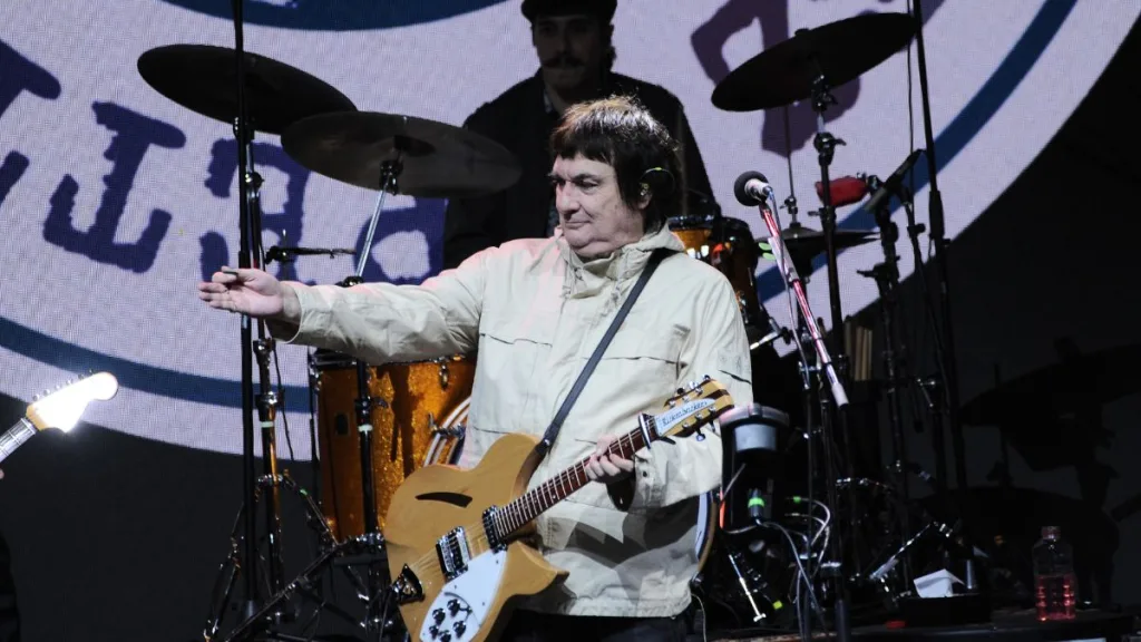 Álvaro Henríquez Cumple 57 Años