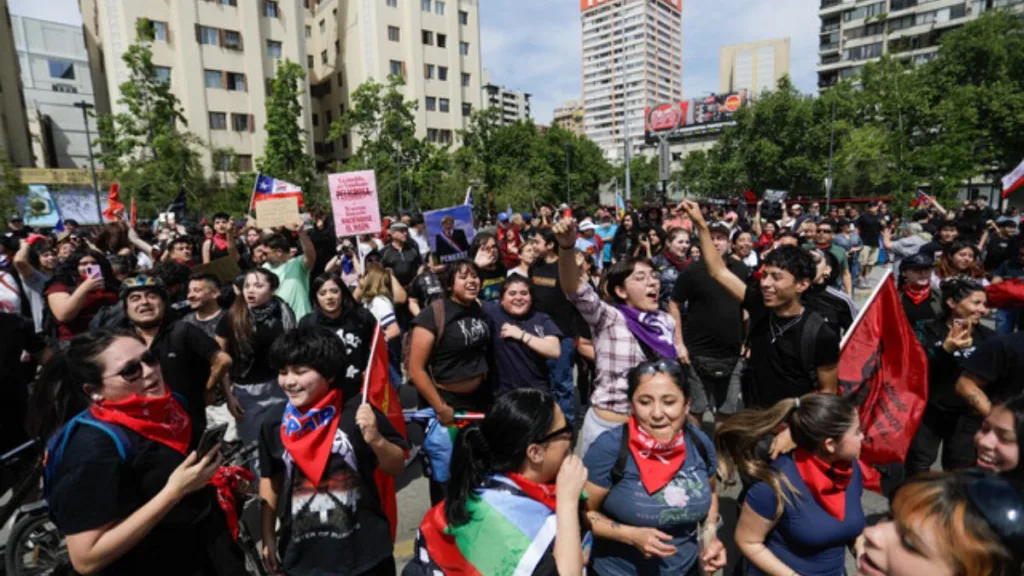 Marcha Por El Séptimo Aniversario Del Estallido Social En Santiago